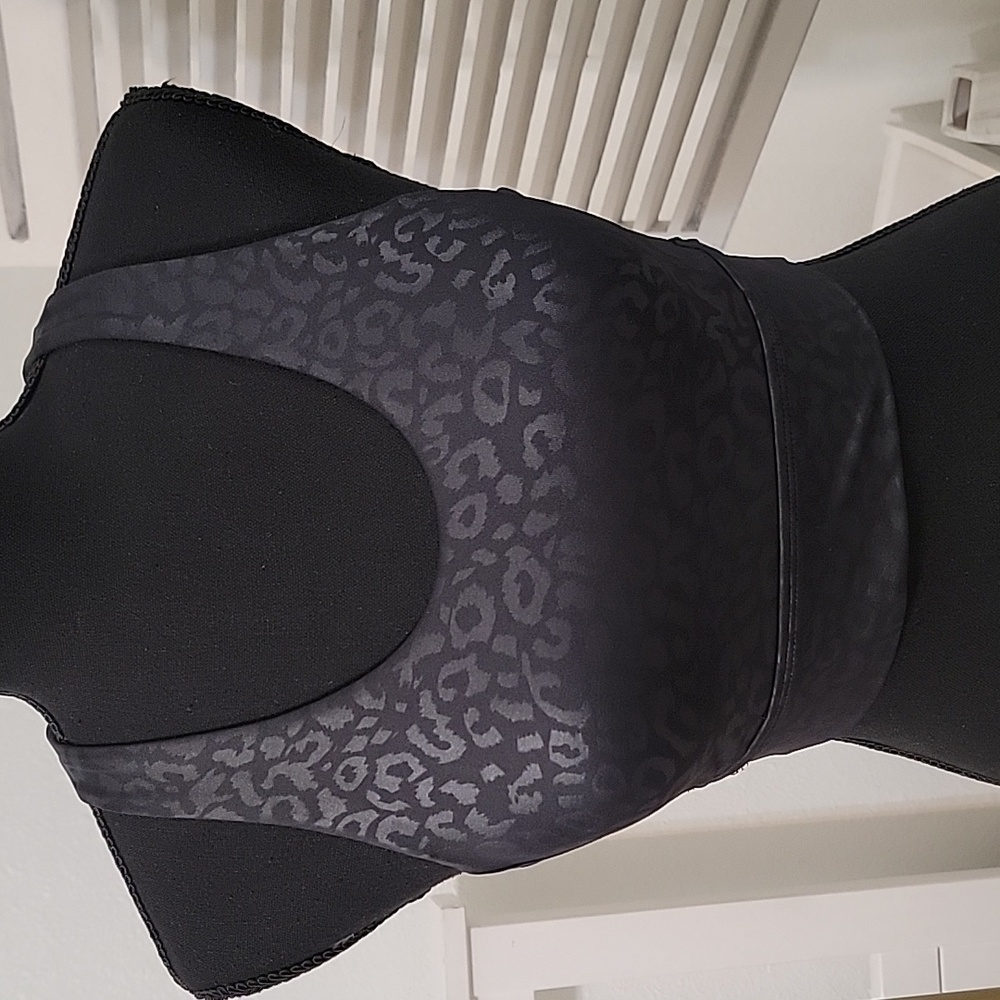 🆕️ BuffBunny Rosa Sports Bra V2 - Picture 2 of 7